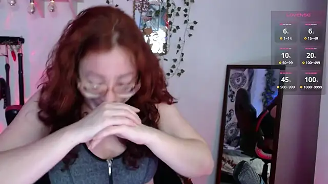 Snapshot of Eve_Blue77 chatting on 02-08-26, 12:41 Eve Blue77 online show from 02-08-26, 12:41