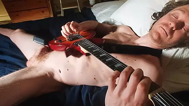 warrenkener online show from 12-18-25, 03:55