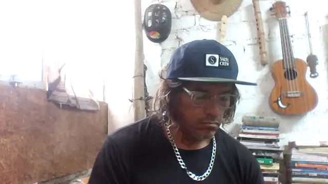Snapshot of kvr27 chatting on 04-23-26, 12:29 kvr27 online show from 04-23-26, 12:29