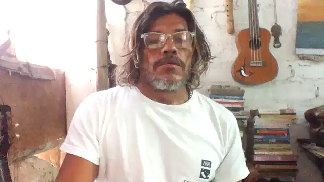 Snapshot of kvr27 chatting on 04-21-26, 12:45 kvr27 online show from 04-21-26, 12:45