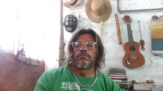 Snapshot of kvr27 chatting on 04-18-26, 12:29 kvr27 online show from 04-18-26, 12:29