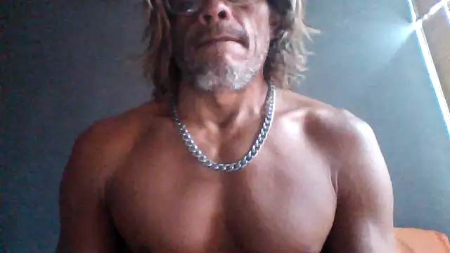 Snapshot of kvr27 chatting on 05-16-26, 12:37 kvr27 online show from 05-16-26, 12:37