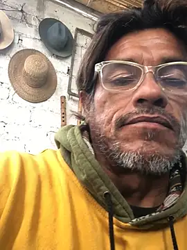 kvr27 online show from 10-13-25, 04:08