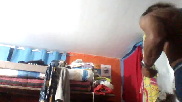 Snapshot of kvr27 chatting on 06-04-26, 11:53 kvr27 online show from 06-04-26, 11:53