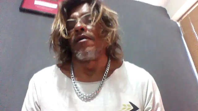 Snapshot of kvr27 chatting on 05-14-26, 12:46 kvr27 online show from 05-14-26, 12:46