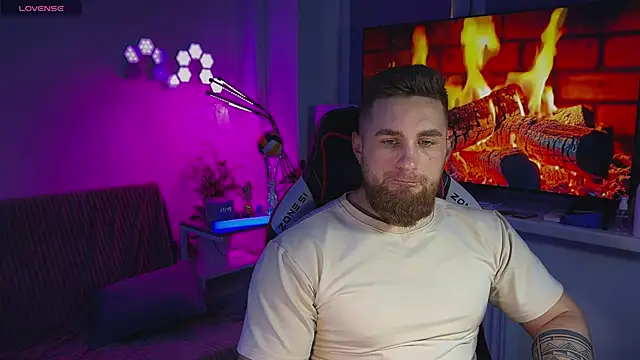 Snapshot of Sweeet__boy chatting on 03-01-26, 02:50 Sweeet boy online show from 03-01-26, 02:50