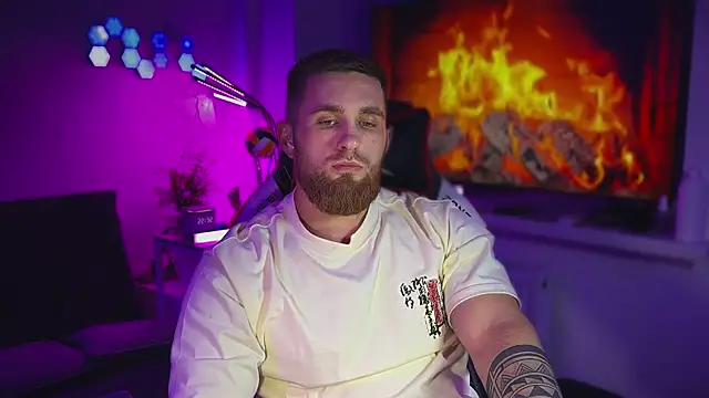 Snapshot of Sweeet__boy chatting on 02-08-26, 07:33 Sweeet boy online show from 02-08-26, 07:33