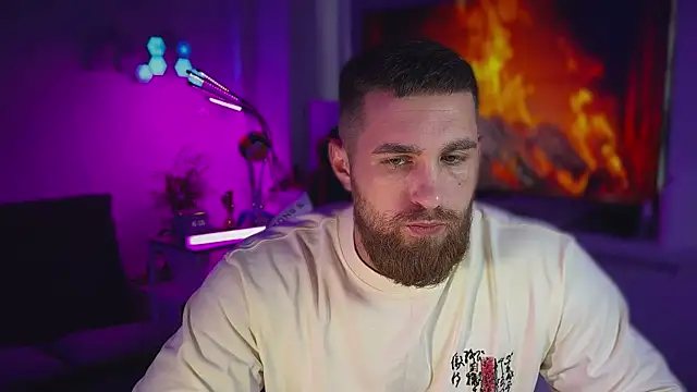 Snapshot of Sweeet__boy chatting on 02-07-26, 01:08 Sweeet boy online show from 02-07-26, 01:08