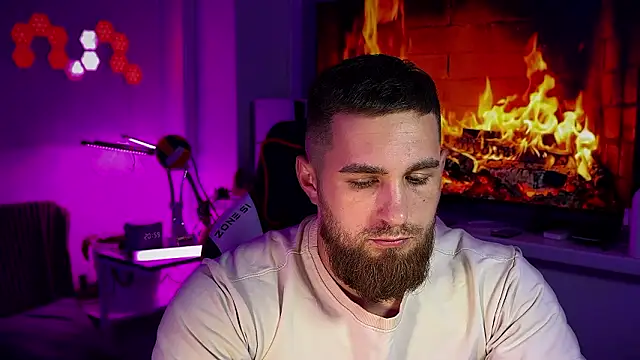 Snapshot of Sweeet__boy chatting on 01-18-26, 06:00 Sweeet boy online show from 01-18-26, 06:00