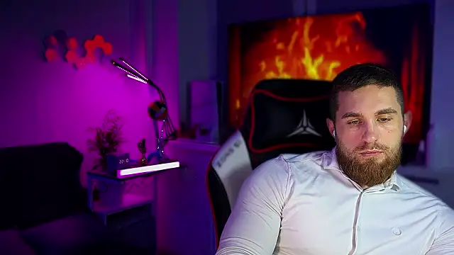 Snapshot of Sweeet__boy chatting on 01-31-26, 07:12 Sweeet boy online show from 01-31-26, 07:12