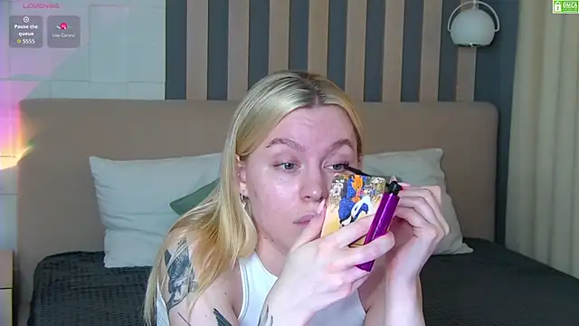 Snapshot of AmaliaBell chatting on 07-25-26, 01:06 AmaliaBell online show from 07-25-26, 01:06