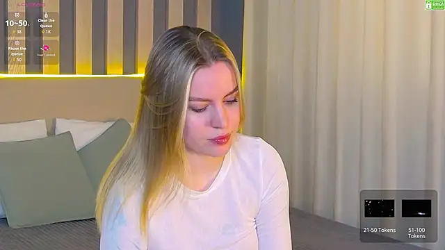 Snapshot of AmaliaBell chatting on 03-25-26, 01:10 AmaliaBell online show from 03-25-26, 01:10