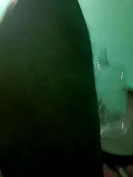 u wan me online show from 09-17-25, 06:32