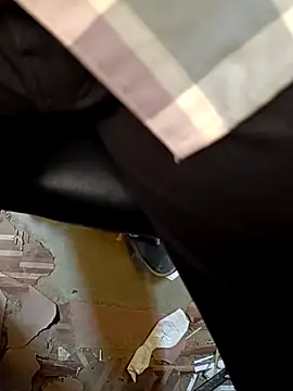 u wan me online show from 10-10-25, 04:02