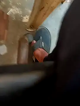 u wan me online show from 10-07-25, 04:35