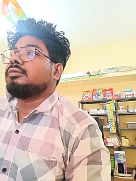 u wan me online show from 10-28-25, 03:51