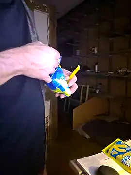 leahcimnikral online show from 09-18-25, 08:28