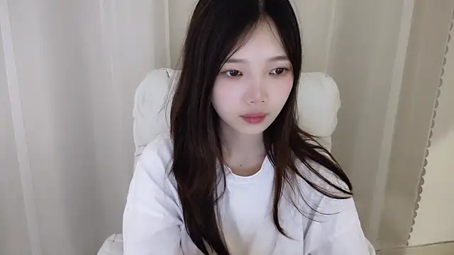 Doki-- online show from 02-19-25, 04:11