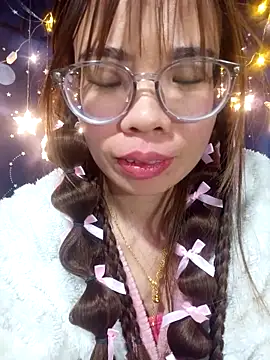   Mai-love19   online show from 02-03-26, 06:40