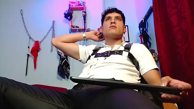 dom2travelersss online show from 12-03-25, 11:04