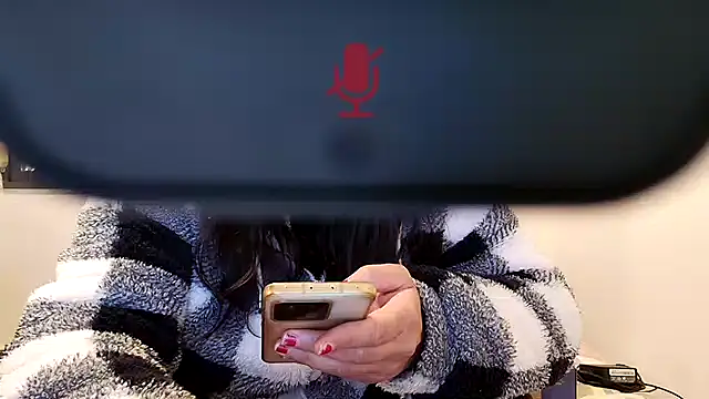 Snapshot of Lustylia chatting on 02-08-25, 12:06 Lustylia online show from 02-08-25, 12:06
