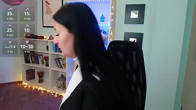 BrianaJoy online show from 12-22-25, 06:35