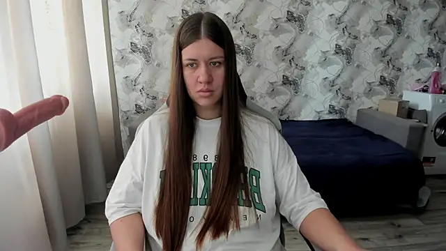 Snapshot of Lis_Kollen chatting on 07-18-26, 10:13 Lis Kollen online show from 07-18-26, 10:13