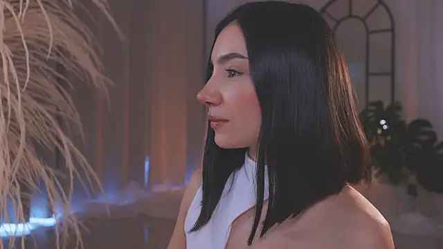 AmyArmstrong online show from 11-11-25, 08:58