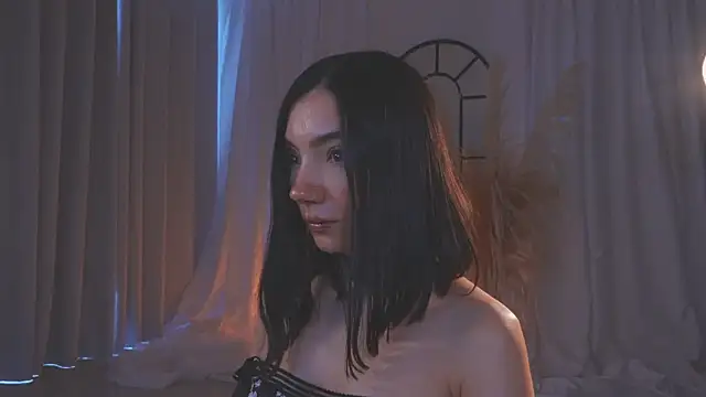 AmyArmstrong online show from 11-08-25, 08:34