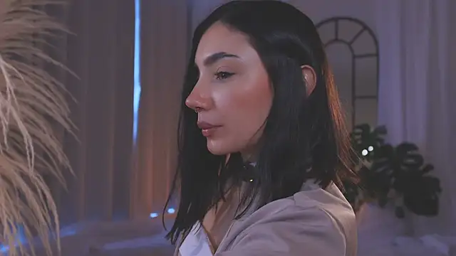 AmyArmstrong online show from 11-13-25, 09:19