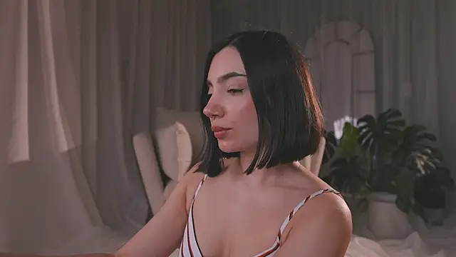 AmyArmstrong online show from 04-15-26, 11:16