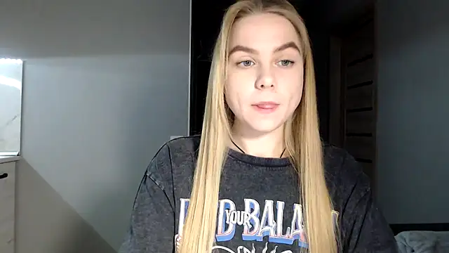 Snapshot of Sunbeam_ chatting on 12-27-24, 09:43 Sunbeam online show from 12-27-24, 09:43