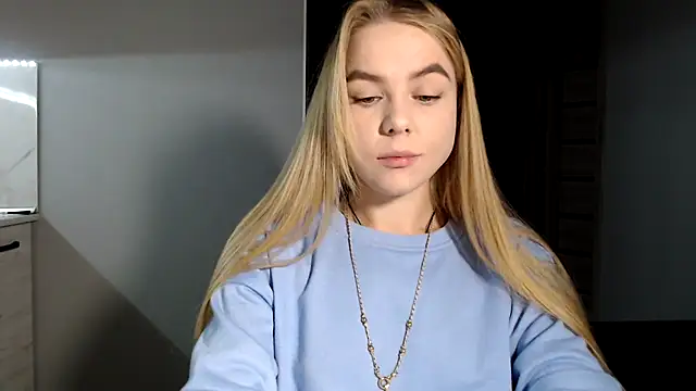 Snapshot of Sunbeam_ chatting on 12-11-24, 09:55 Sunbeam online show from 12-11-24, 09:55