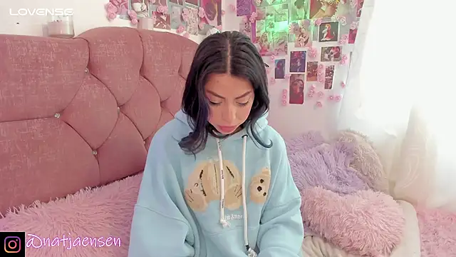 natalie jaensen online show from 03-14-25, 01:46