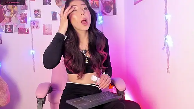 natalie jaensen online show from 04-14-26, 04:28