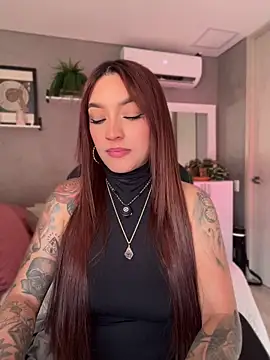 DaniDusan  online show from 04-09-26, 08:15