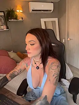 Snapshot of DaniDusan_ chatting on 06-01-26, 07:24 DaniDusan online show from 06-01-26, 07:24