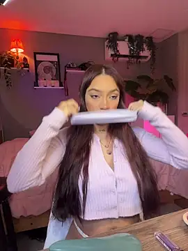 DaniDusan  online show from 11-03-25, 12:09