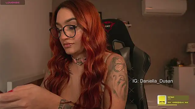 Snapshot of DaniDusan_ chatting on 01-28-25, 05:35 DaniDusan  online show from 01-28-25, 05:35