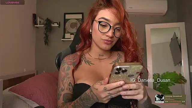 Snapshot of DaniDusan_ chatting on 01-19-25, 06:21 DaniDusan  online show from 01-19-25, 06:21