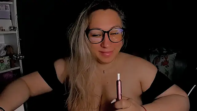 Snapshot of CumOnMy_Tits chatting on 04-23-26, 03:57 CumOnMy Tits online show from 04-23-26, 03:57
