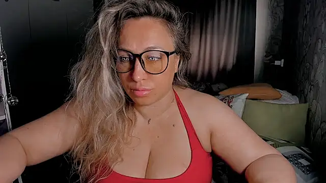 Snapshot of CumOnMy_Tits chatting on 05-08-26, 02:04 CumOnMy Tits online show from 05-08-26, 02:04