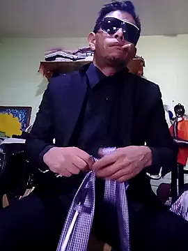 Elcogetuquieres online show from 11-20-25, 07:31