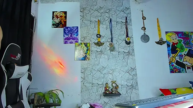 Snapshot of Drakexion21 chatting on 12-19-25, 01:42 Drakexion21 online show from 12-19-25, 01:42