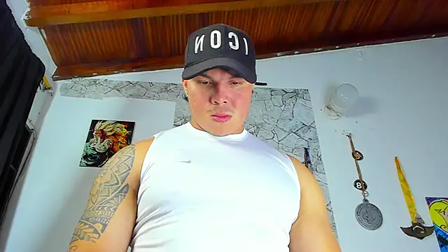 Snapshot of Drakexion21 chatting on 11-23-25, 01:15 Drakexion21 online show from 11-23-25, 01:15