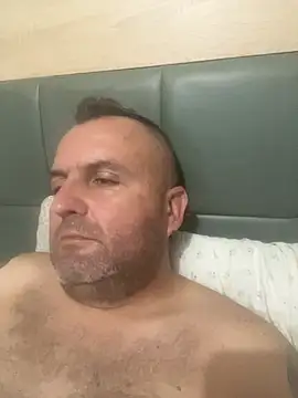 Snapshot of andres1925 chatting on 08-01-26, 02:09 andres1925 online show from 08-01-26, 02:09