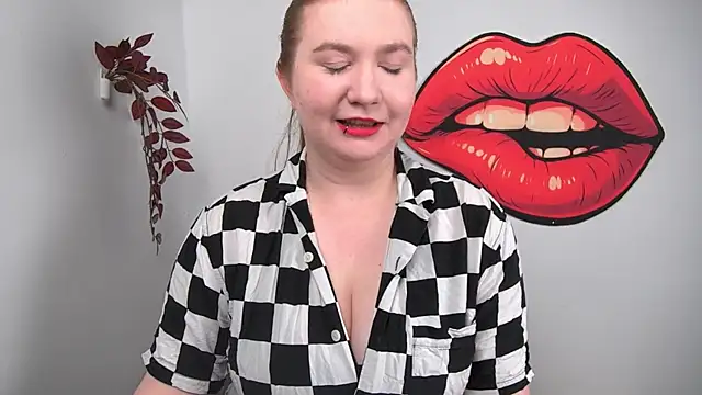 Snapshot of LaraDream chatting on 04-23-26, 12:29 LaraDream online show from 04-23-26, 12:29