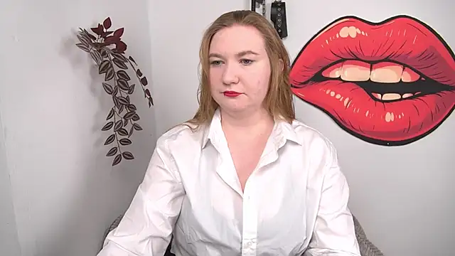 LaraDream online show from 01-16-26, 02:10