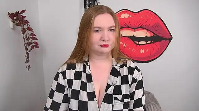 LaraDream online show from 04-07-26, 01:57