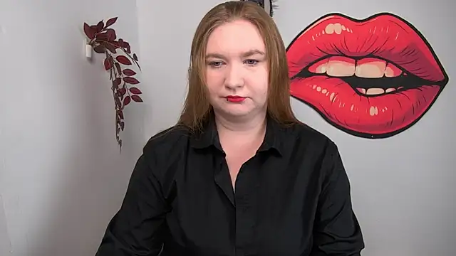 Snapshot of LaraDream chatting on 04-30-26, 02:13 LaraDream online show from 04-30-26, 02:13